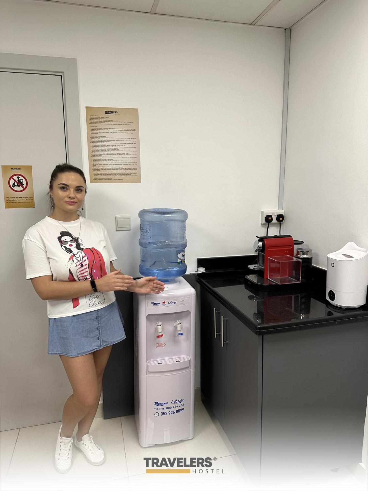 Travelers - Dubai Marina Hostel المظهر الخارجي الصورة