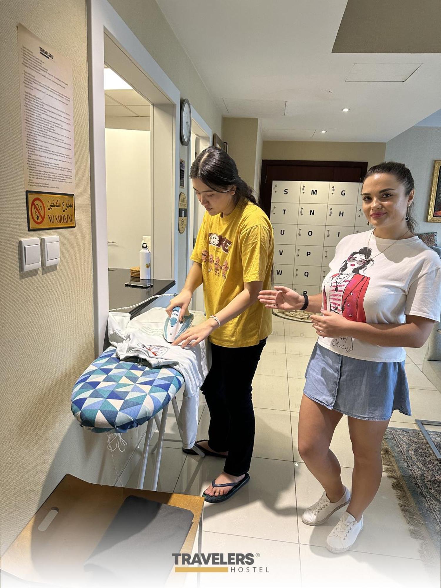 Travelers - Dubai Marina Hostel المظهر الخارجي الصورة