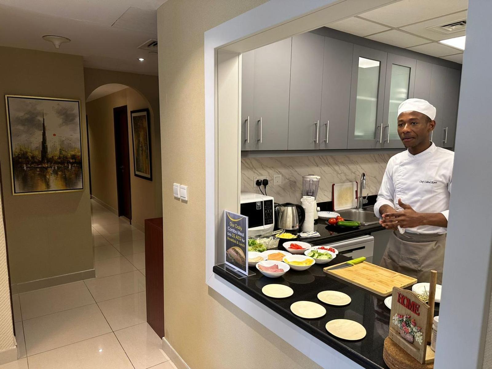 Travelers - Dubai Marina Hostel المظهر الخارجي الصورة